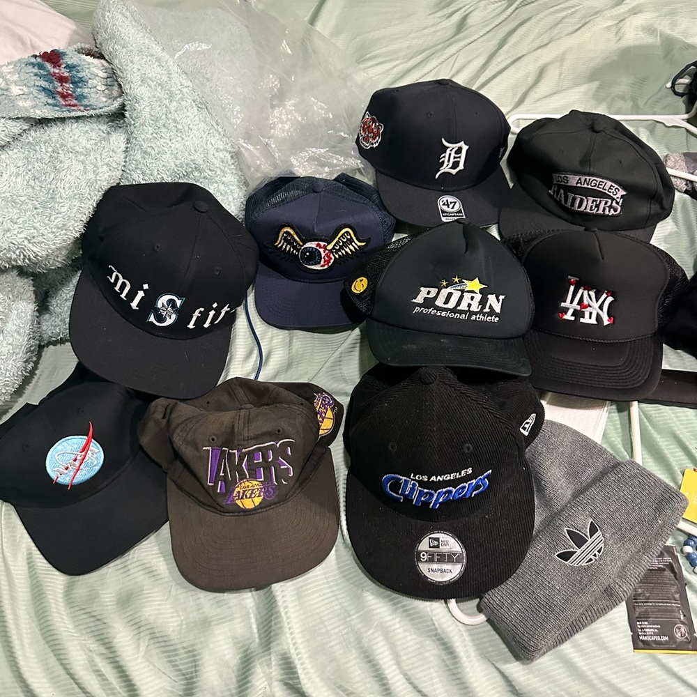 Snap backs!!